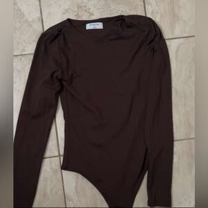 Aritizia, babaton bodysuit, colour brown, size xs, perfect condition, worn once